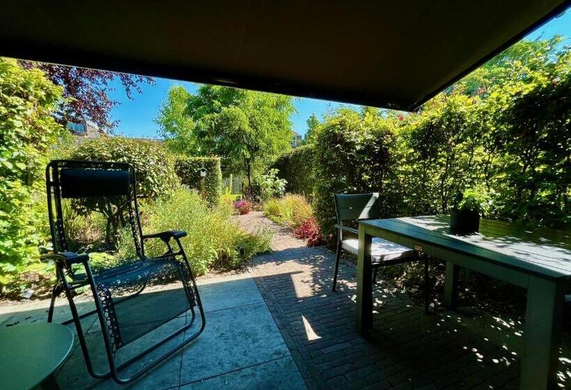 غرفة قياسية مزوَّدة بتراس, Arthouse Dordrecht