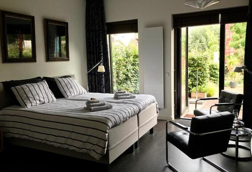 غرفة قياسية مزوَّدة بتراس, Arthouse Dordrecht