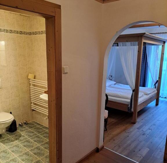 غرفة إقتصادية, Stauders Zimmer Und Ferienwohnungen