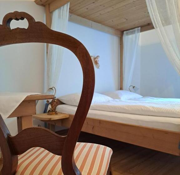 غرفة إقتصادية, Stauders Zimmer Und Ferienwohnungen