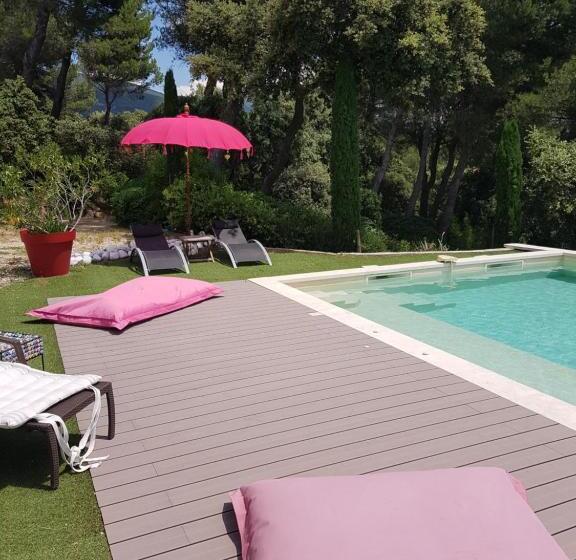 スタンダードルーム, La Maison De Charlie