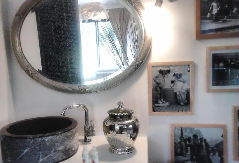 スタンダードルーム, La Maison De Charlie