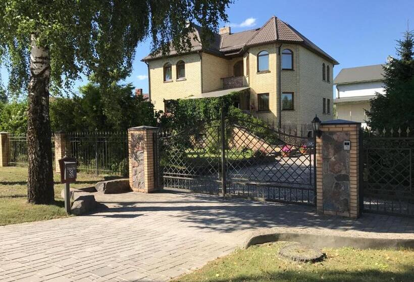 اتاق استاندارد با سرویس بهداشتی مشترک, Spacious Rooms In Peaceful Jelgava Area