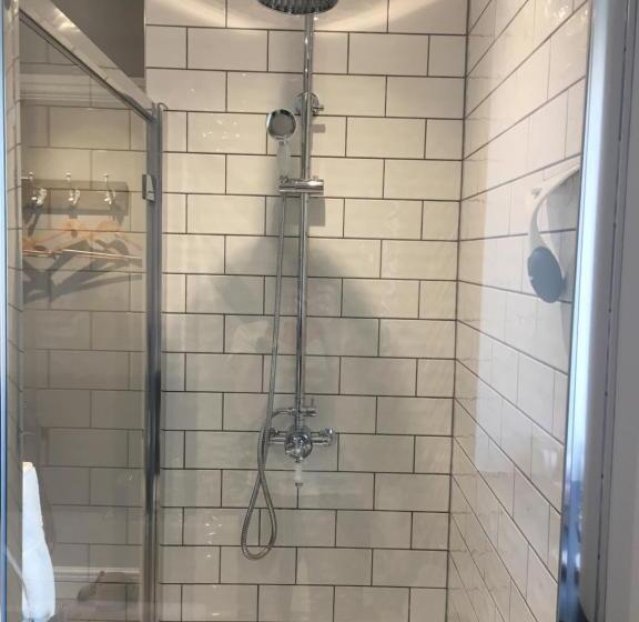 带露台的小型套房, Cliff Farmhouse B&b Suites