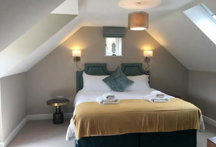 ２ベッドルームハウス, Cliff Farmhouse B&b Suites
