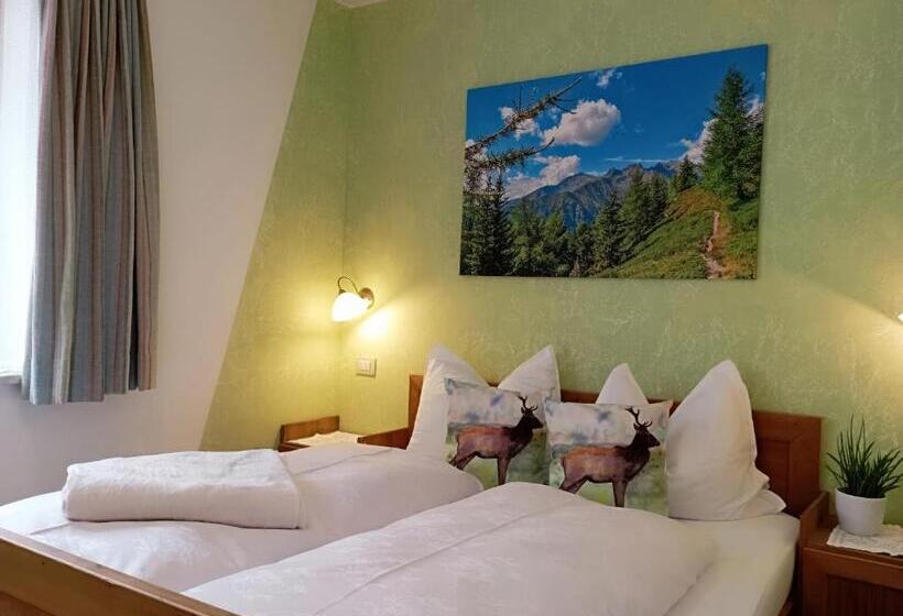 带1个卧室的带阳台的公寓, Alpegger