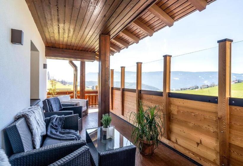 带1个卧室的带阳台的公寓, Alpegger