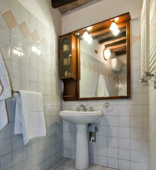 Huoneisto 1 Makuuhuone Pohjakerros, Bio Agriturismo Montemenardo Apartments