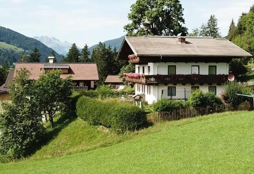 اتاق استاندارد سه تخته با چشمانداز, Steinerbauer