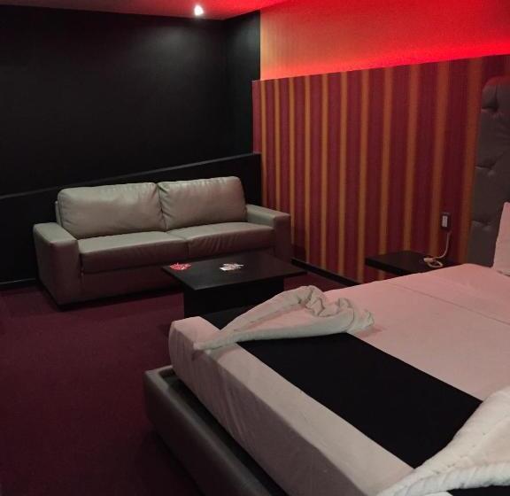 اتاق لوکس با تخت بزرگ, Intimisimo Autohotel Adults Only Ciudad Industrial