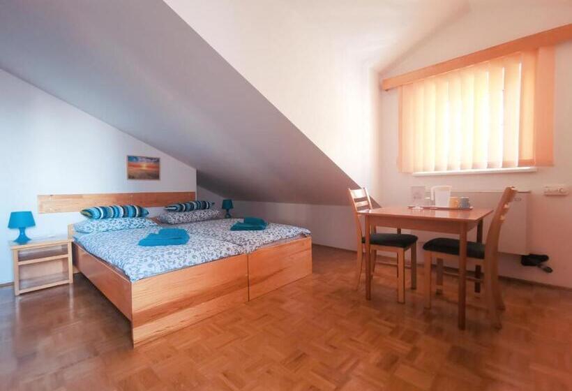 اتاق استاندارد با بالکن, Apartments Prima Z