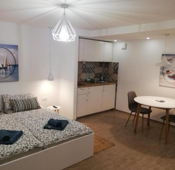 آپارتمان 1 خوابه همکف, Apartments Prima Z