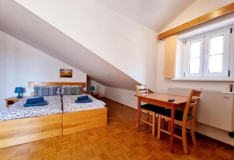 اتاق استاندارد با بالکن, Apartments Prima Z