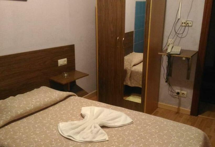 バスルーム共有のシングルスタンダード, Hostal Goias