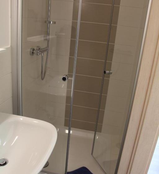 غرفة إقتصادية, Pension Am Ziegelwall