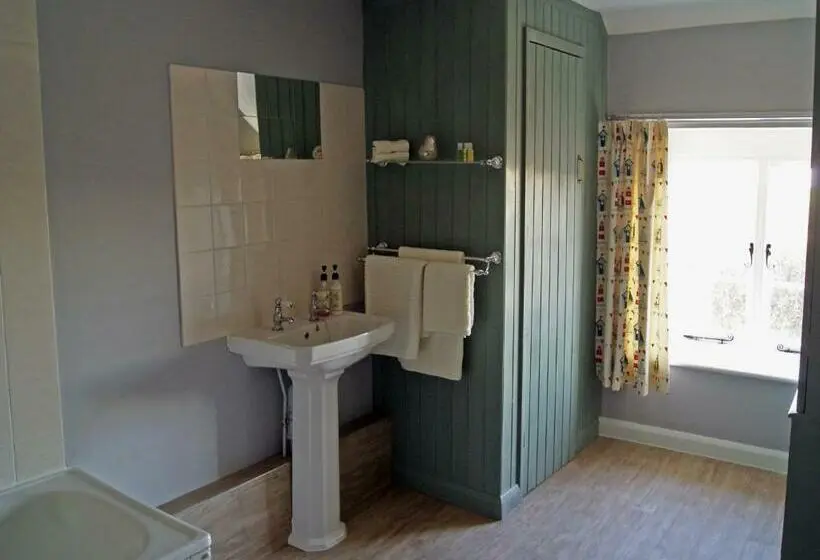 Camera Standard, The Old Smithy Bed & Breakfast