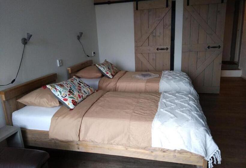 标准间, Langs De Maas