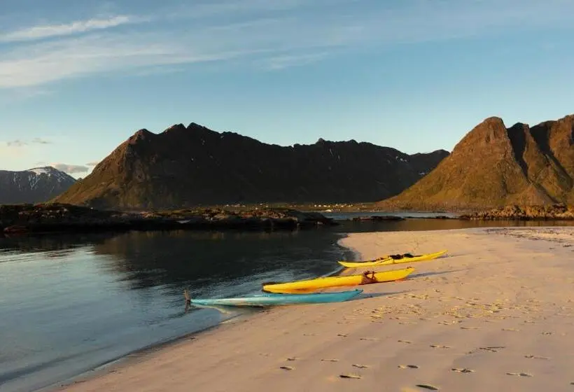 スタンダードスタジオ, Lofoten Apartments