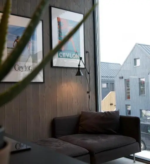 スタンダードスタジオ, Lofoten Apartments