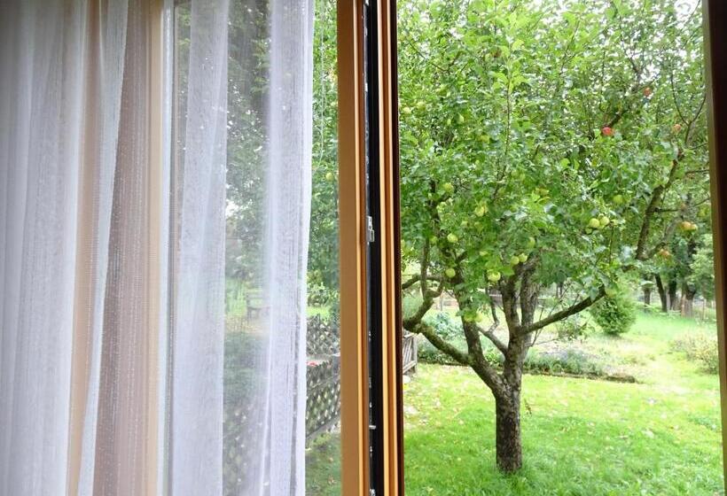 חדר סטנדרט לשלושה עם נוף לגינה, Lasserhof