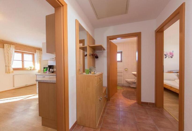 شقة غرفة نوم واحدة مزودة بشُرفة, Bio Bauernhof Niederlehen