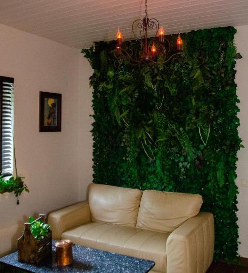 بانگلوی لوکس, Park Apartments