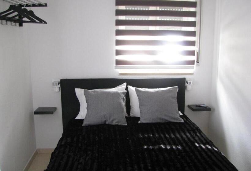 スタンダードルーム, Galega Guest House