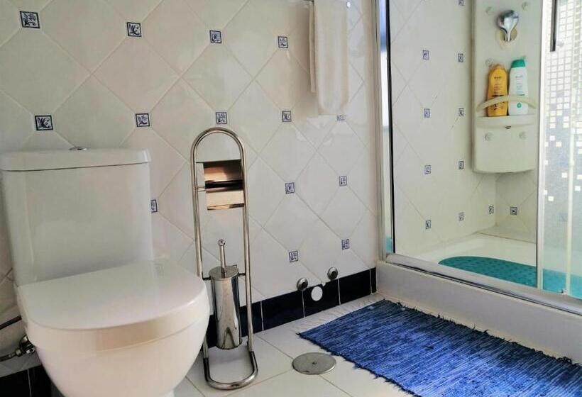 חדר דלוקס עם מרפסת נוף לים, Surf & Guest Lorena´s House