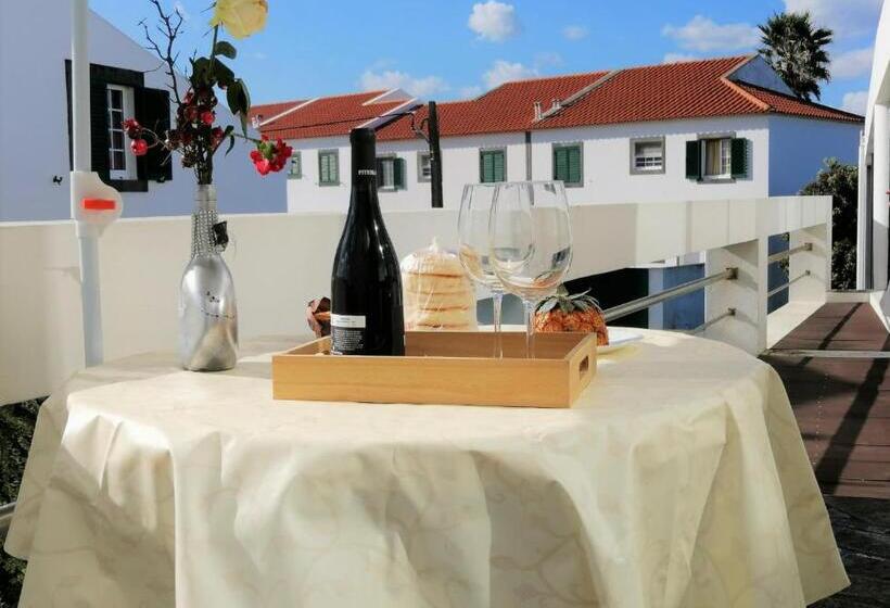 חדר דלוקס עם מרפסת נוף לים, Surf & Guest Lorena´s House