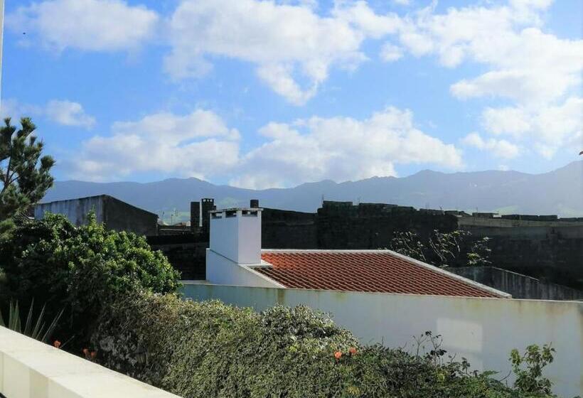 חדר קומפורט לשלושה, Surf & Guest Lorena´s House