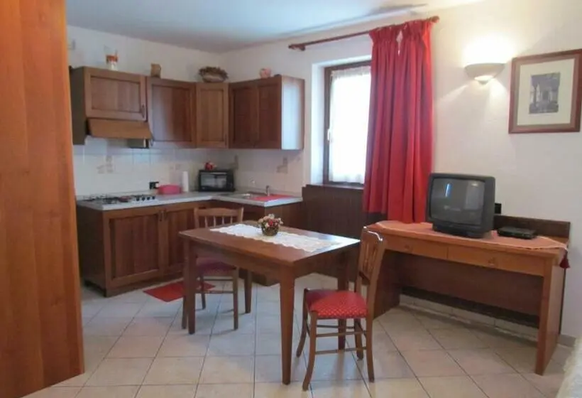 استودیوی استاندارد, Residence Du Chateau