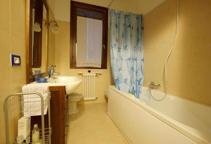 غرفة قياسية, B&b Le Ragazze