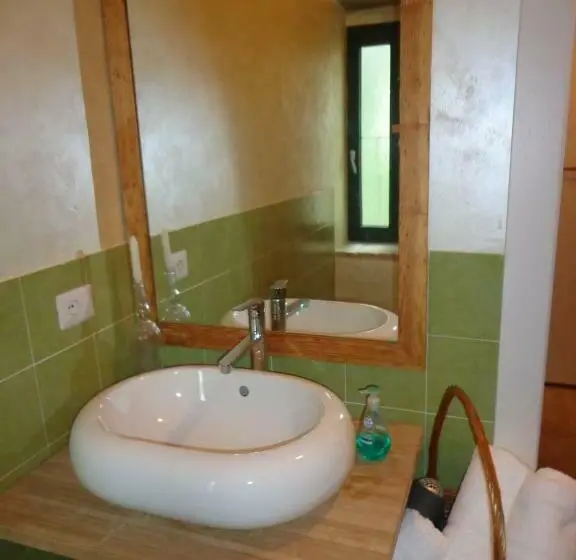 デラックスルーム, Agriturismo Sorgente Di Luna