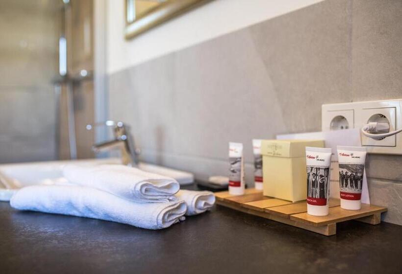 デラックスルーム, Andino