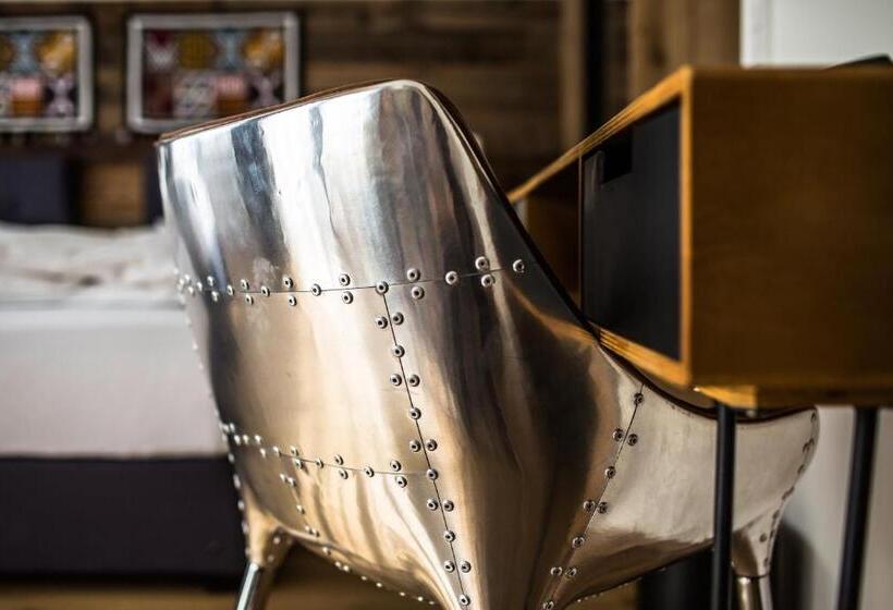 デラックスルーム, Andino