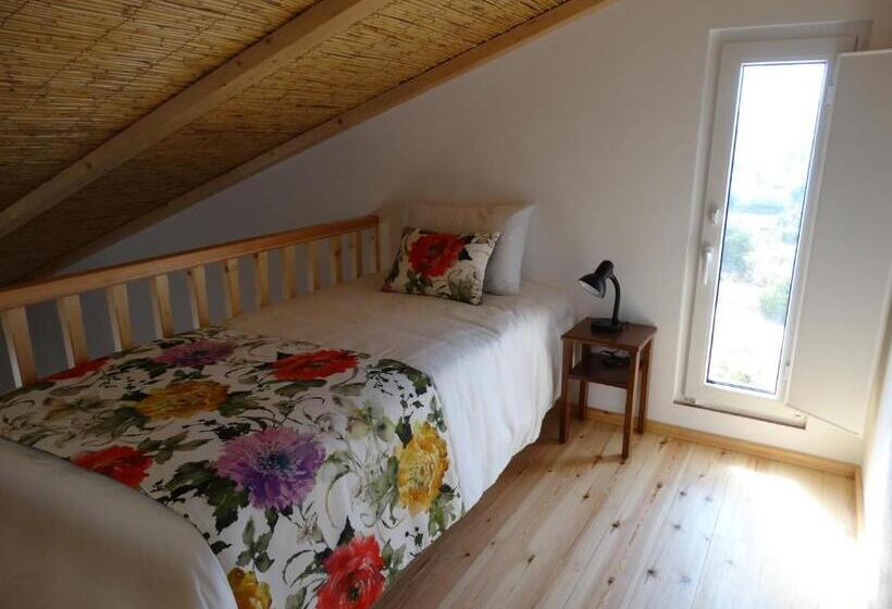 غرفة قياسية رباعية, Falésias Da Arrifana