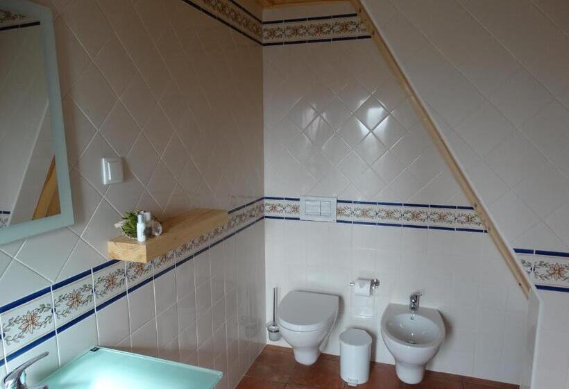 غرفة قياسية رباعية, Falésias Da Arrifana