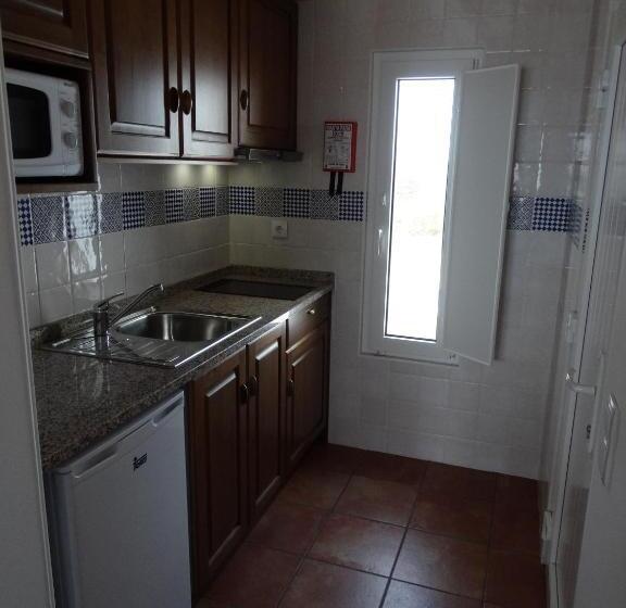 غرفة قياسية رباعية, Falésias Da Arrifana