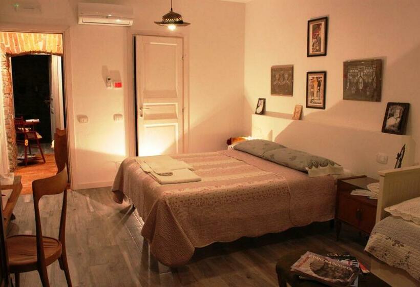 اتاق استاندارد سه نفره, Le Dame Della Cortesella B&b