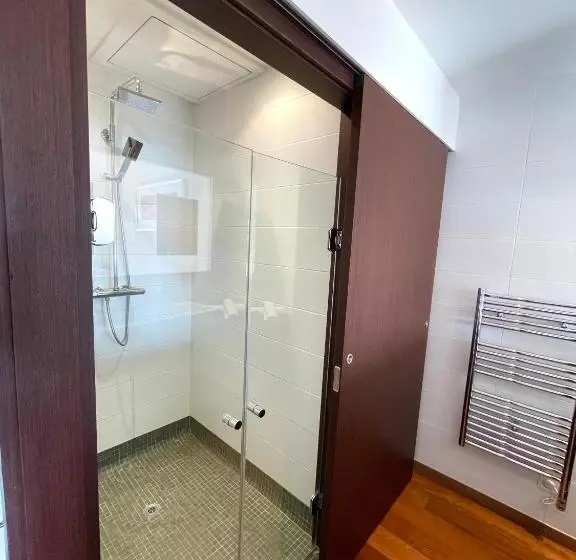 اتاق استاندارد با بالکن و چشمانداز دریا, Cassis Loc Chambre Meublée