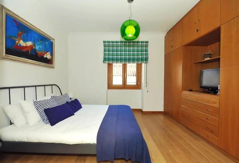 سوییت لوکس, Cosy Bedrooms Guest House