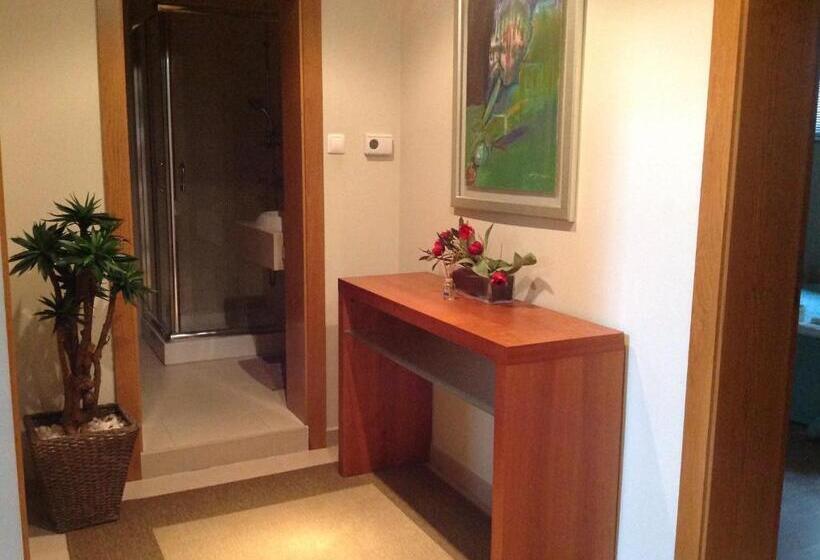 اتاق استاندارد با سرویس بهداشتی مشترک, Cosy Bedrooms Guest House