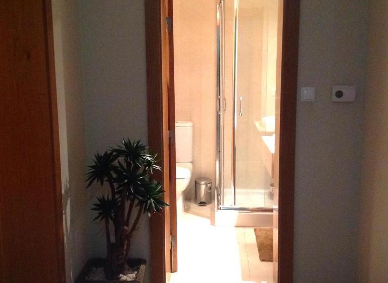 اتاق استاندارد با سرویس بهداشتی مشترک, Cosy Bedrooms Guest House