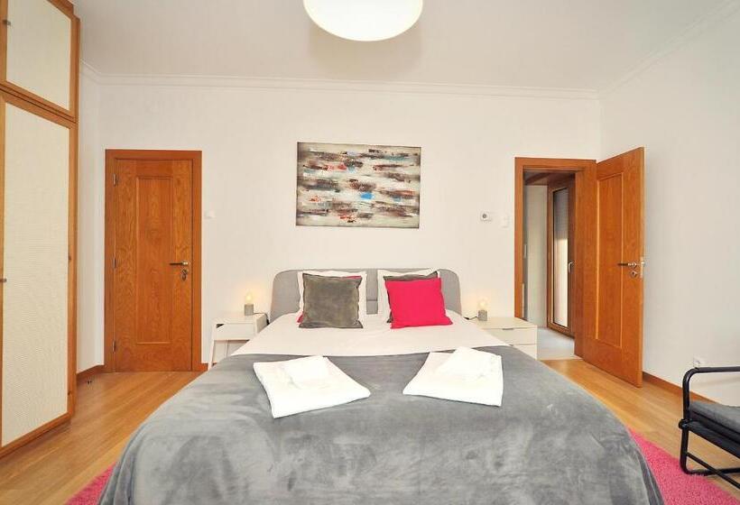 سوییت اجرایی, Cosy Bedrooms Guest House