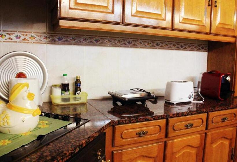 Номер Стандарт Совместная Ванная, Guesthouse Pombinha