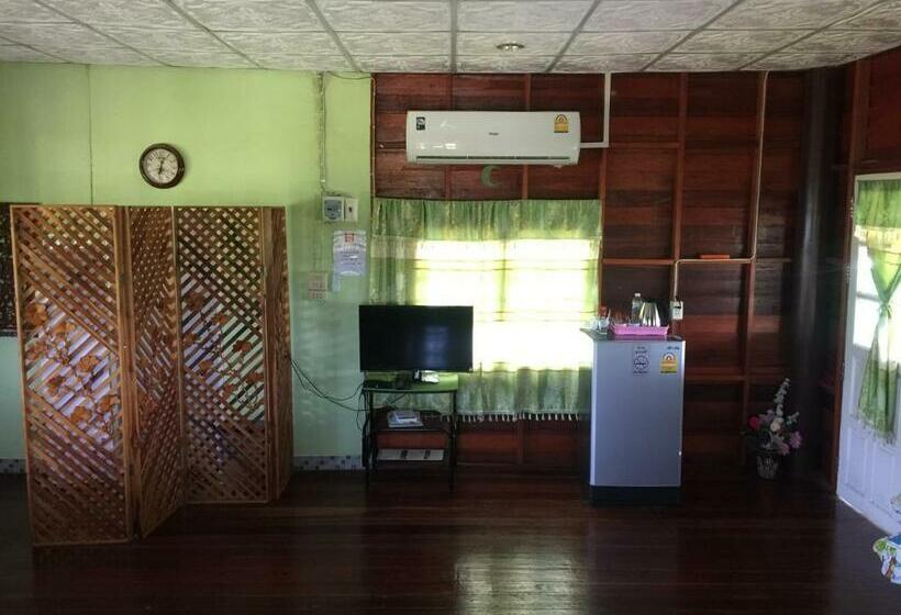 غرفة قياسية, Khao Kho Copter Hill