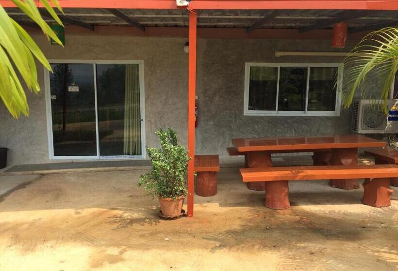 غرفة عائلية, Khao Kho Copter Hill