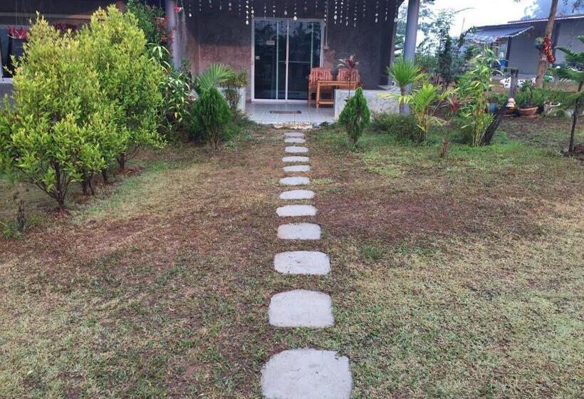 Номер Стандарт Вид на Горы, Khao Kho Copter Hill