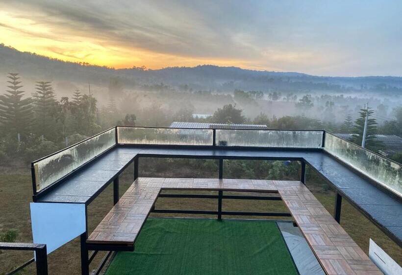 غرفة عائلية, Khao Kho Copter Hill