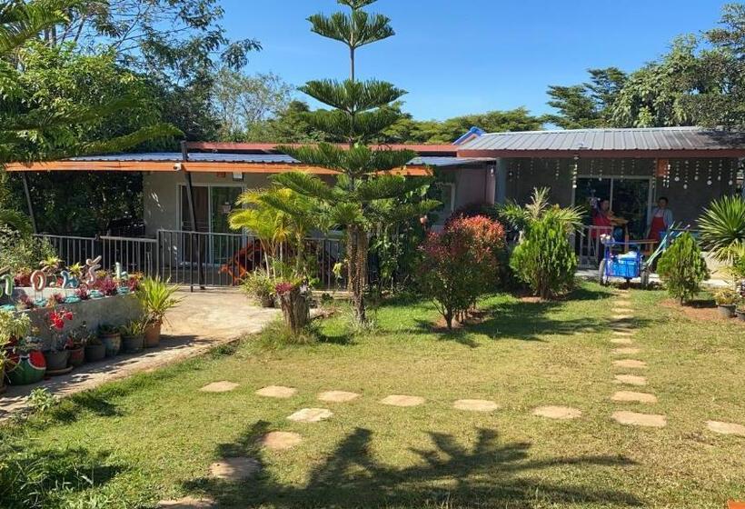 غرفة عائلية, Khao Kho Copter Hill